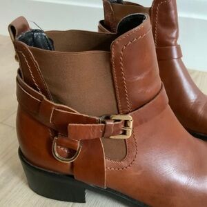 Elegant Tan Leather Ankle Booties